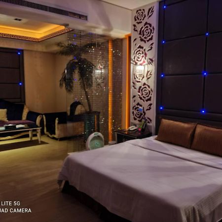 Blue Sky Motel Гуишан Екстериор снимка