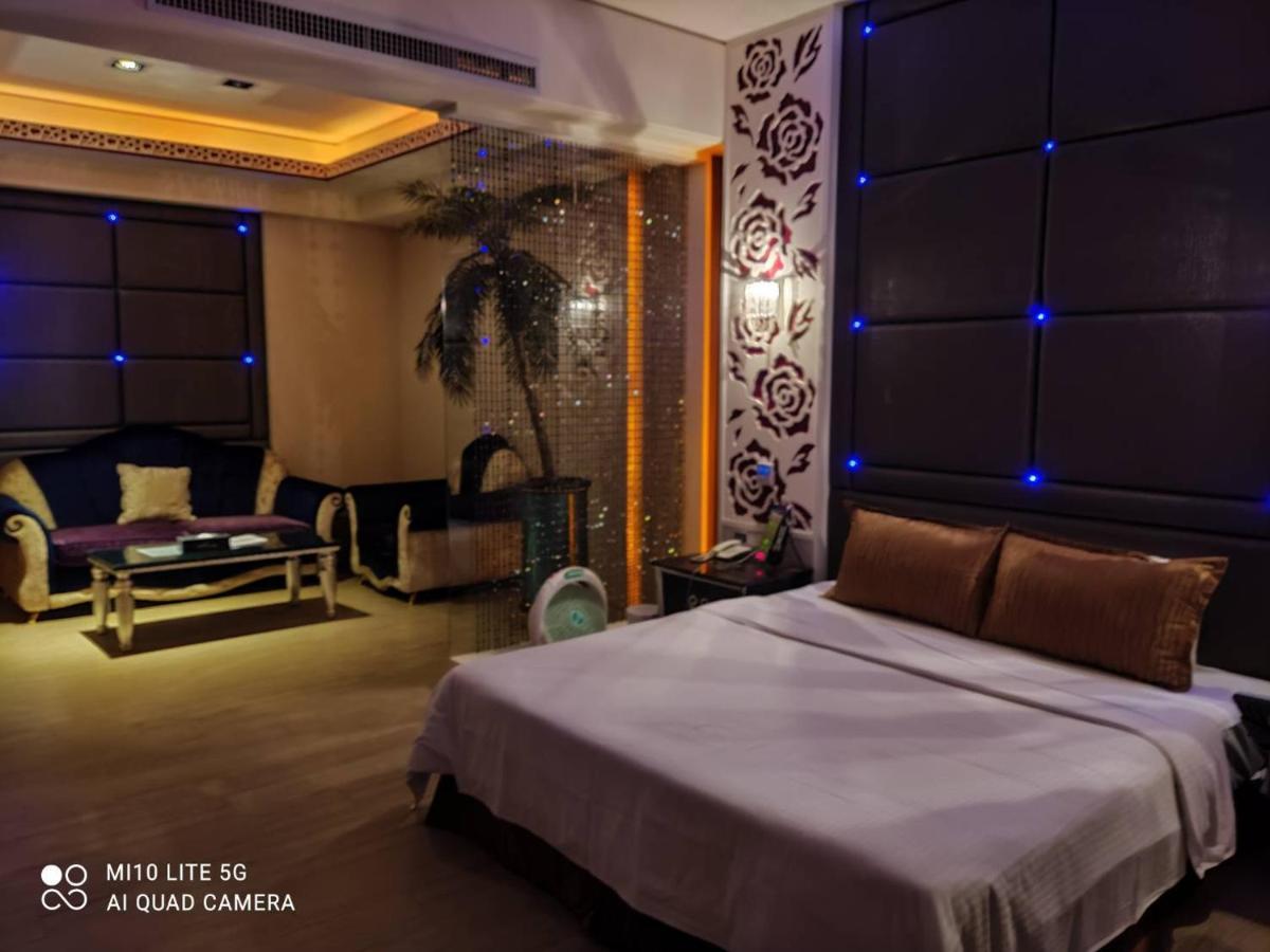 Blue Sky Motel Гуишан Екстериор снимка