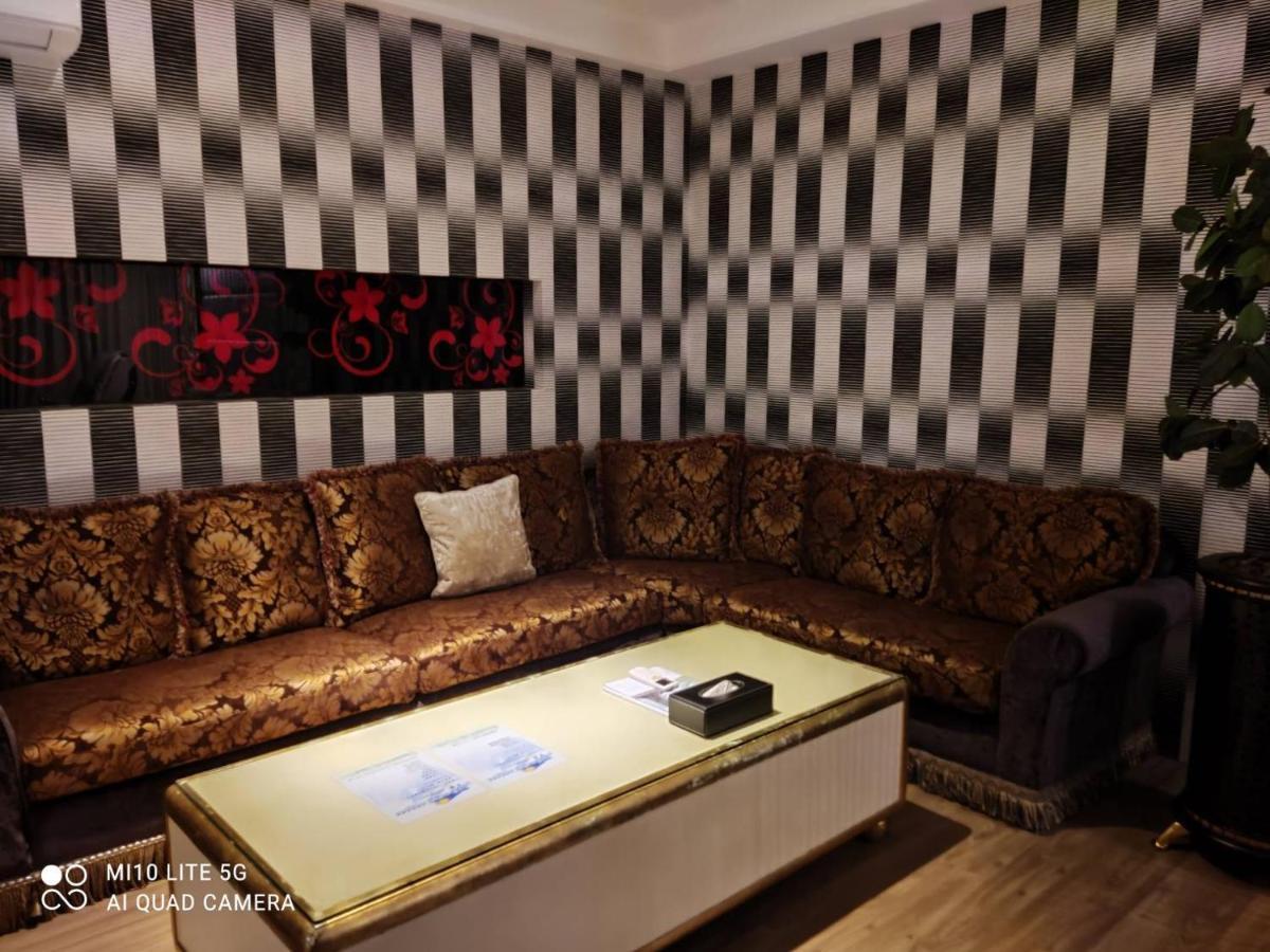 Blue Sky Motel Гуишан Екстериор снимка